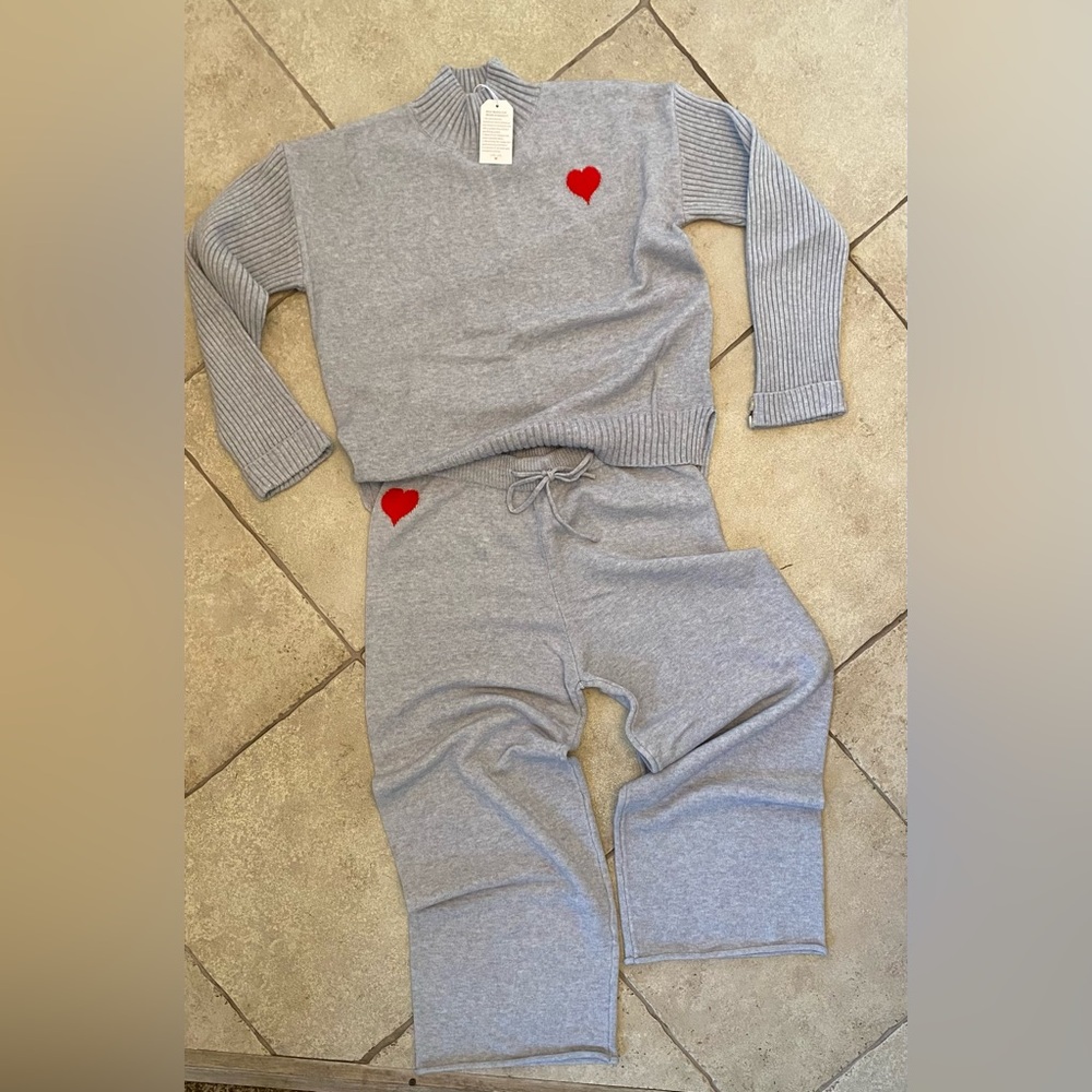 Valentine’s Gray Heart Comfy set - pants and top - Size XL - Picture 14 of 14